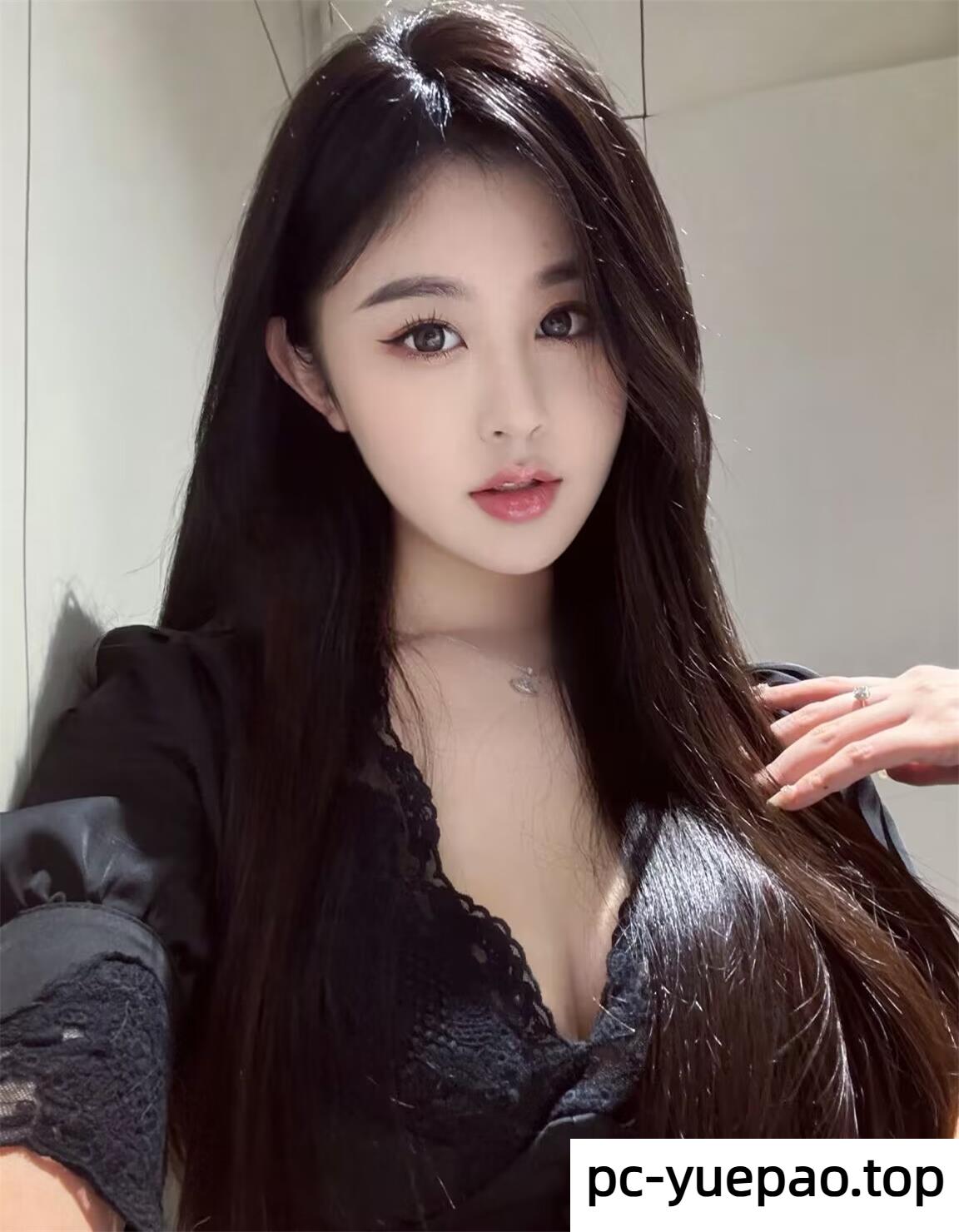 [成都]  金牛区靓妹完美的炮架 后入特别爽