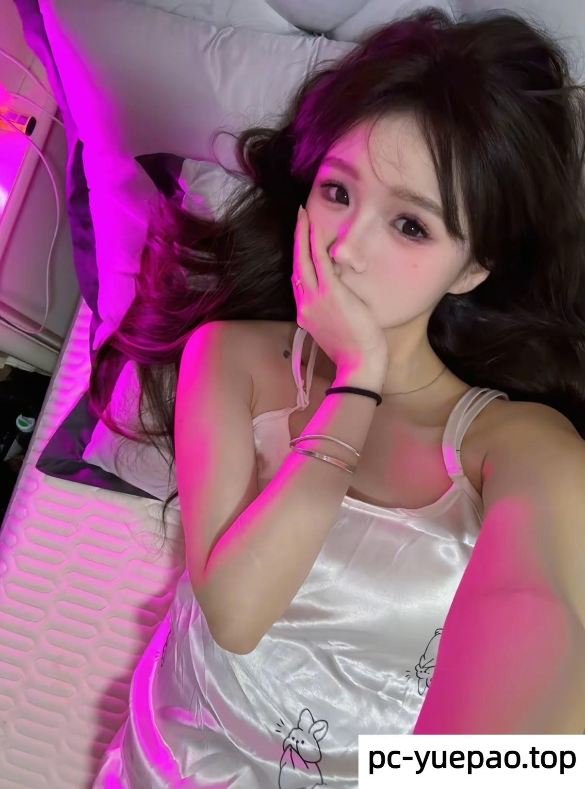 [廊坊]  廊坊刚玩的小美女口活很棒小穴紧水多
