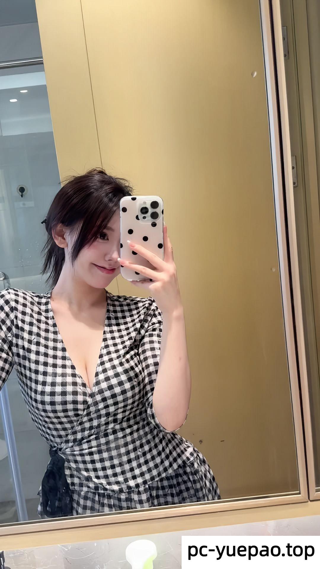 [福州]  【福州】胸大屁股翘主动型小姐姐