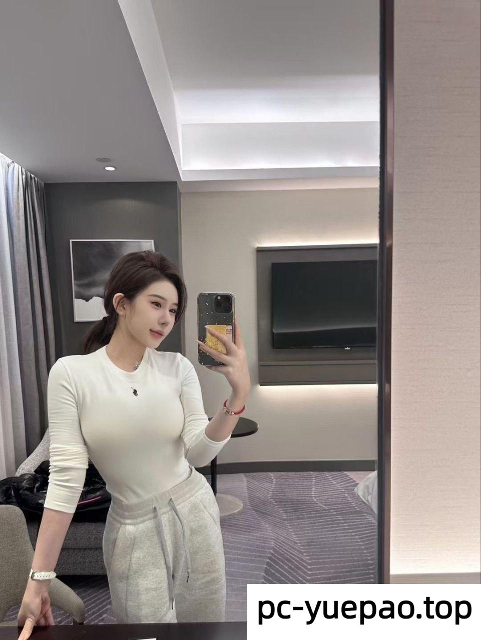 [烟台]  福山区床上骚物 翘屁股后入最舒服