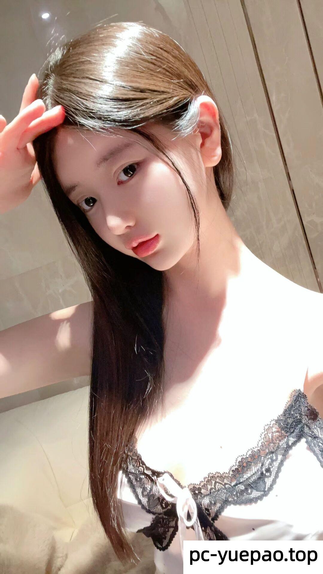 [杨浦]  杨浦长腿甜妹子