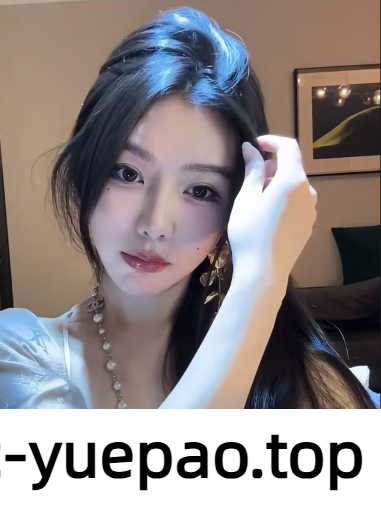 [哈尔滨]  道里大奶翘屁股 扶着臀部后入爽