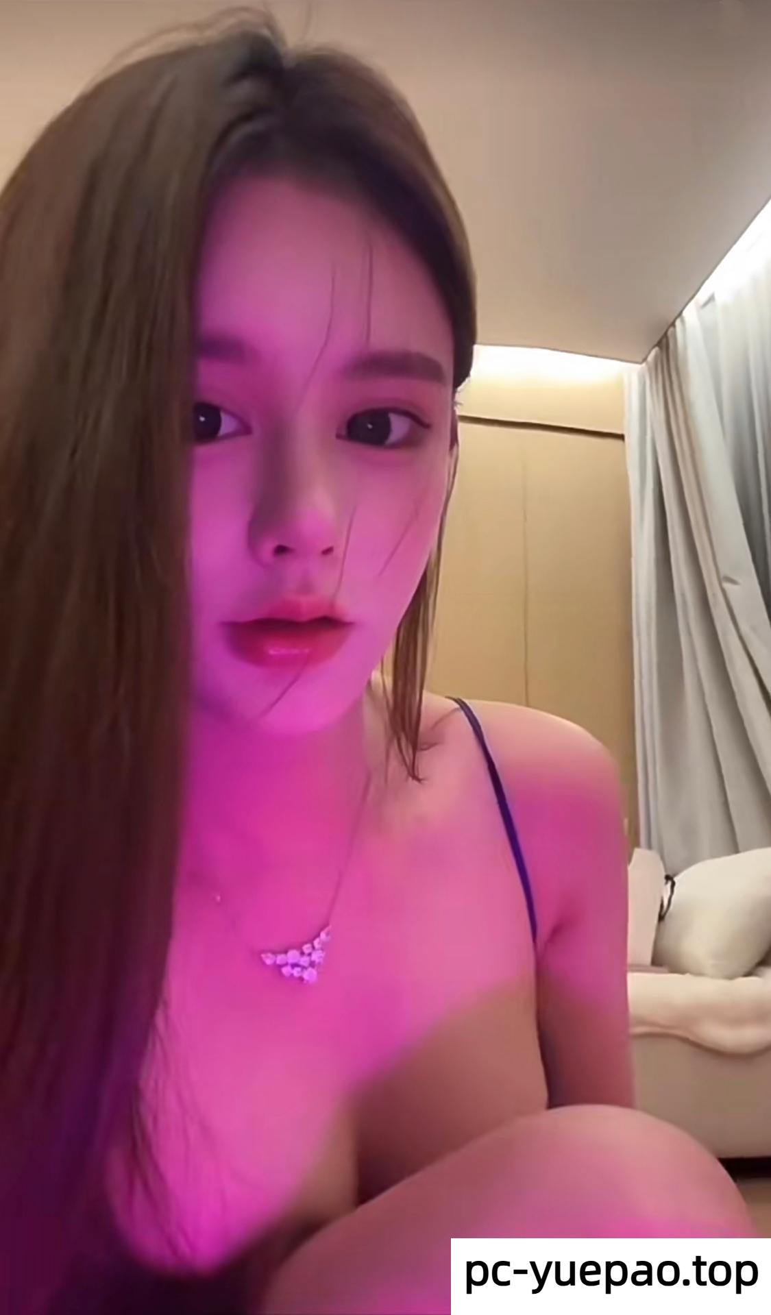 [乌鲁木齐]  就是冲着这妹子的颜值和身材去的