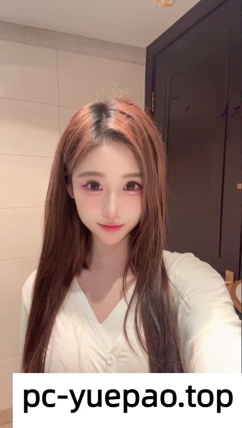 [深圳]  【深圳】她淫水细流的粉鲍太美了