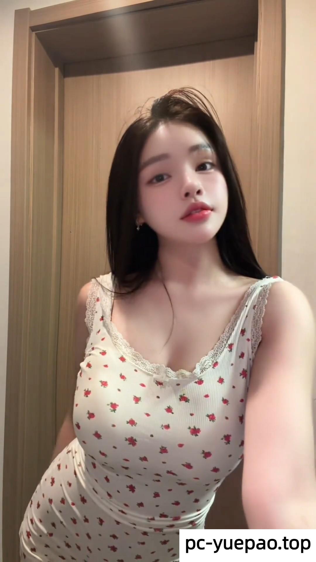 [苏州]  【苏州】大C乳嫩妹户型一线天