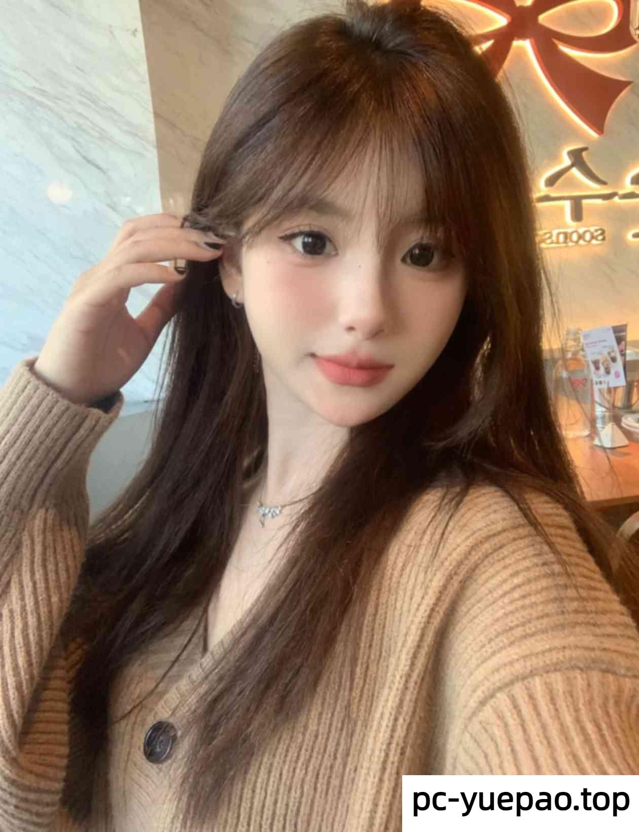 可外出的骚妹妹如狼似虎，尤如榨汁机
