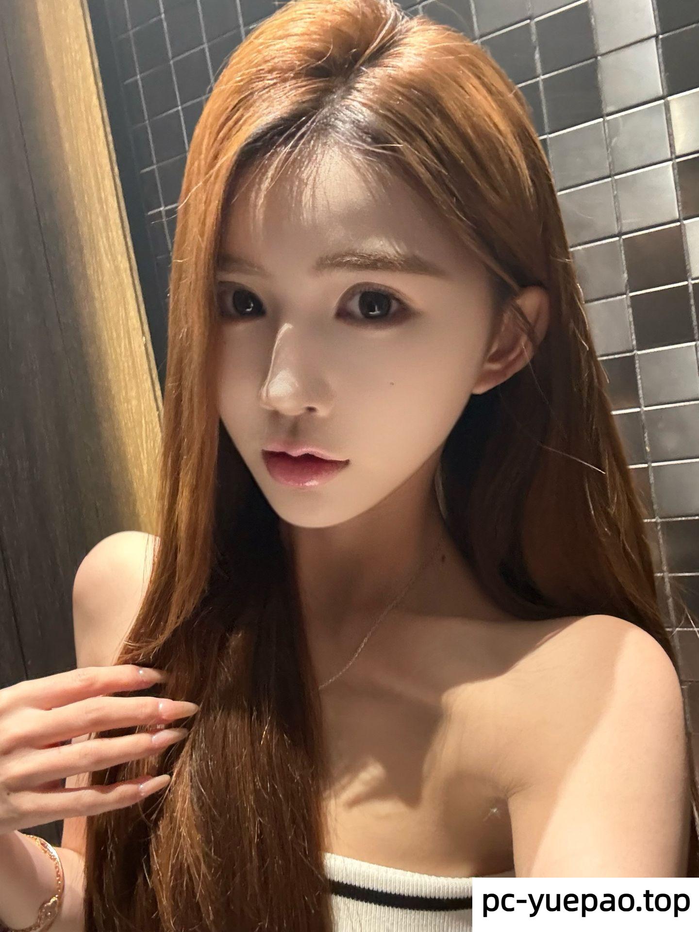 细皮嫩肉小骚妞