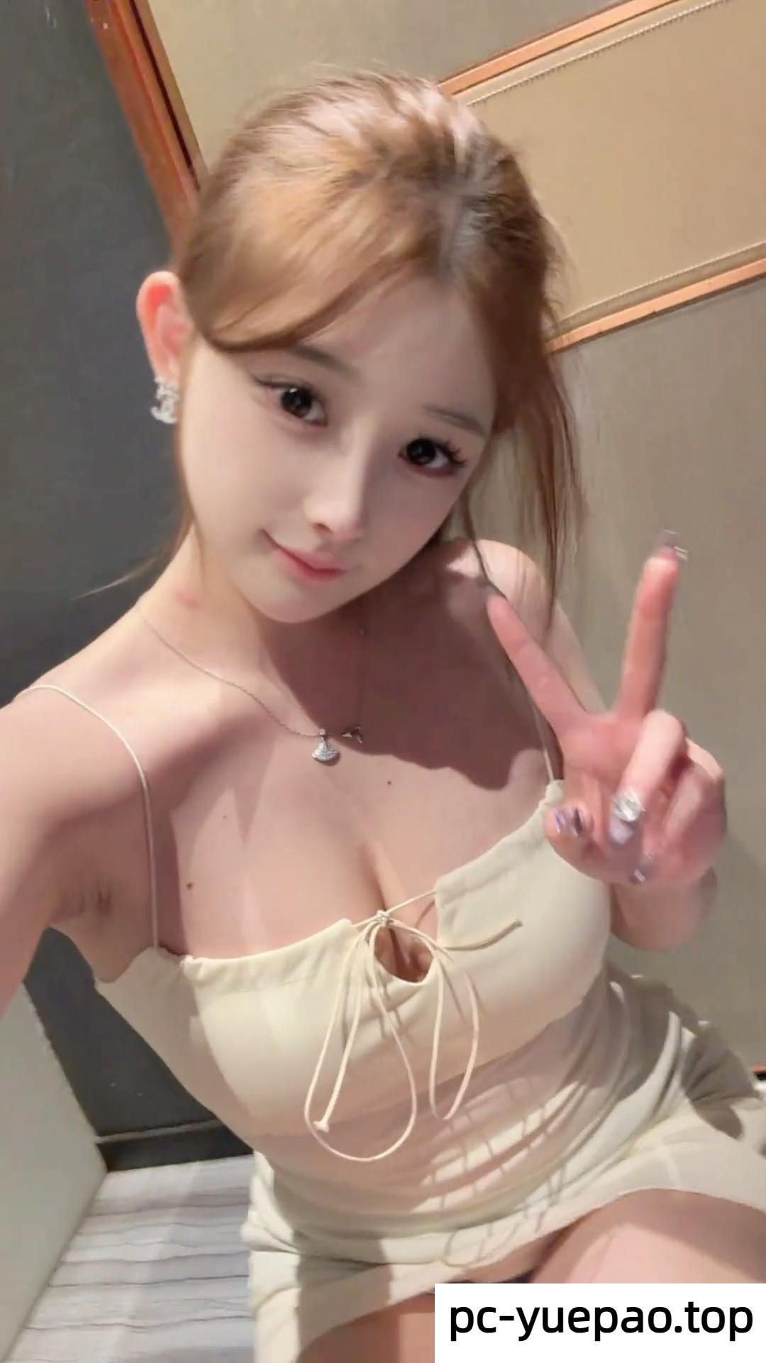 刚开发的妹子特别骚