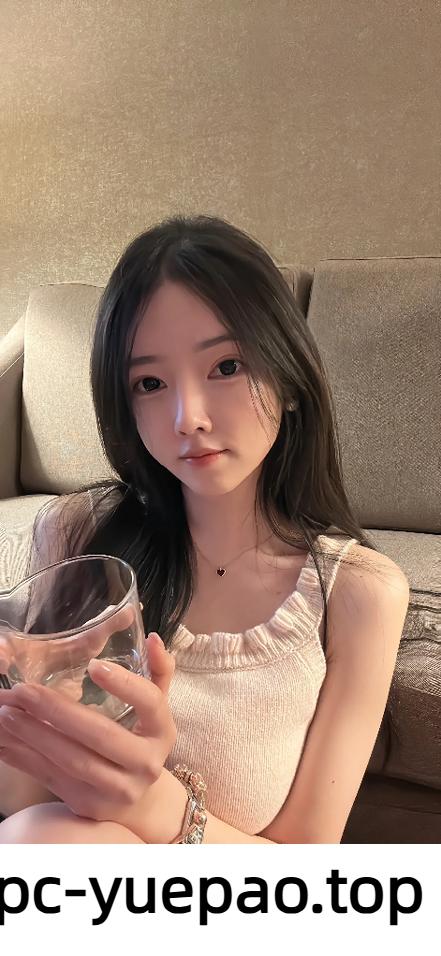 清纯学生妹让人热血澎湃