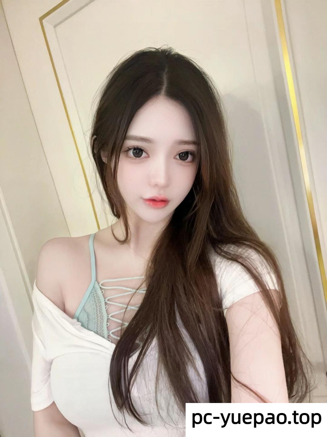 10045518701