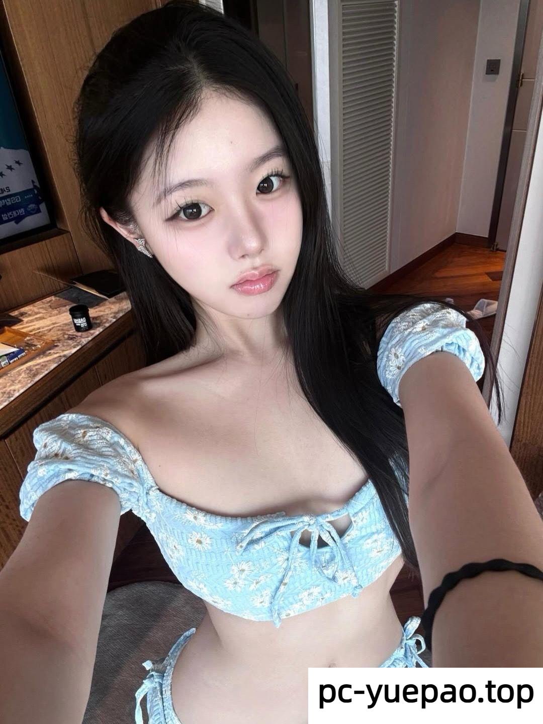 思思小美女蜜桃奶粉bb