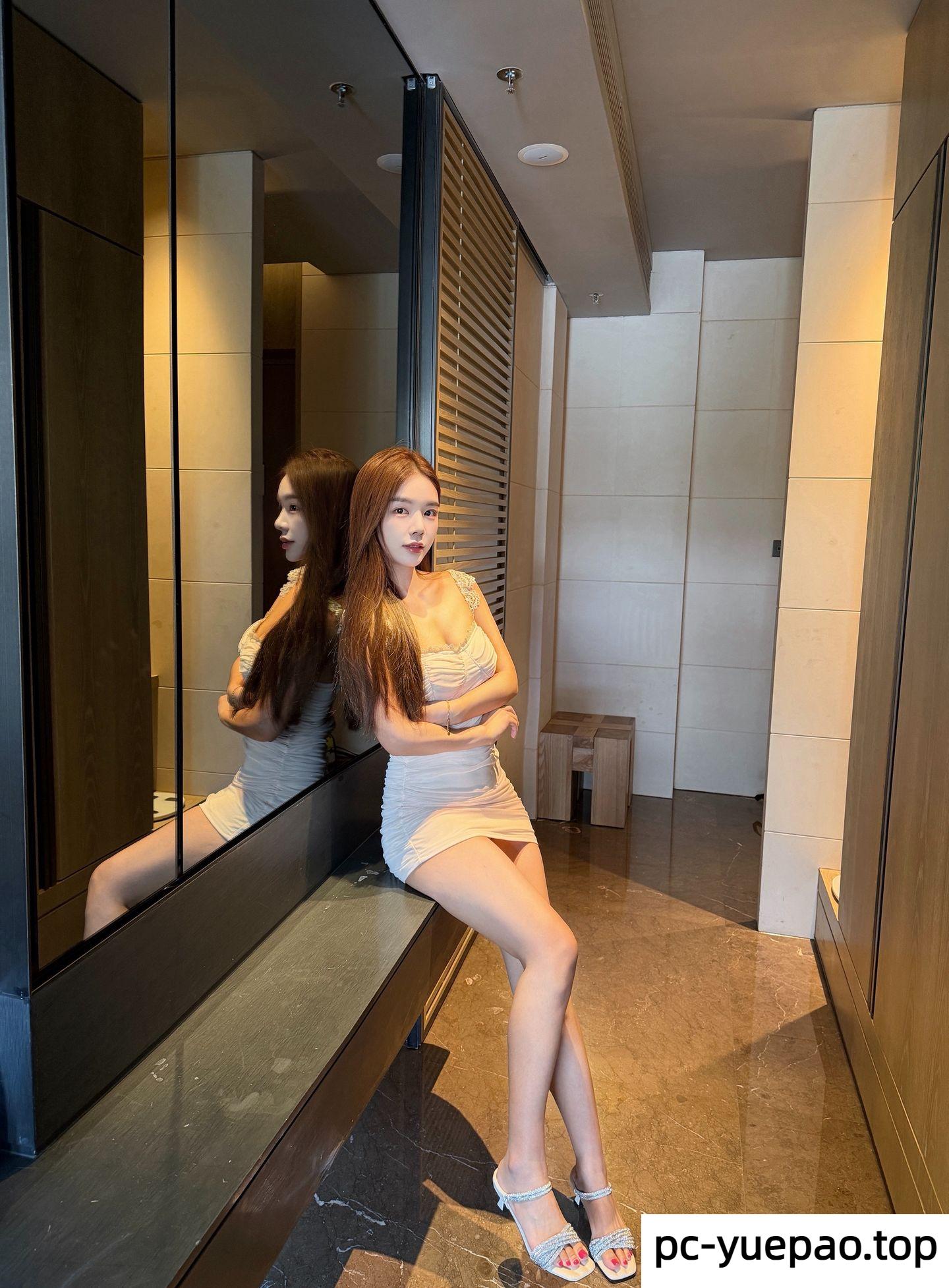 小嫩模会用日语叫床让人肾上腺飙升