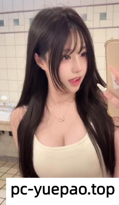 妹子妩媚面貌非常撩人