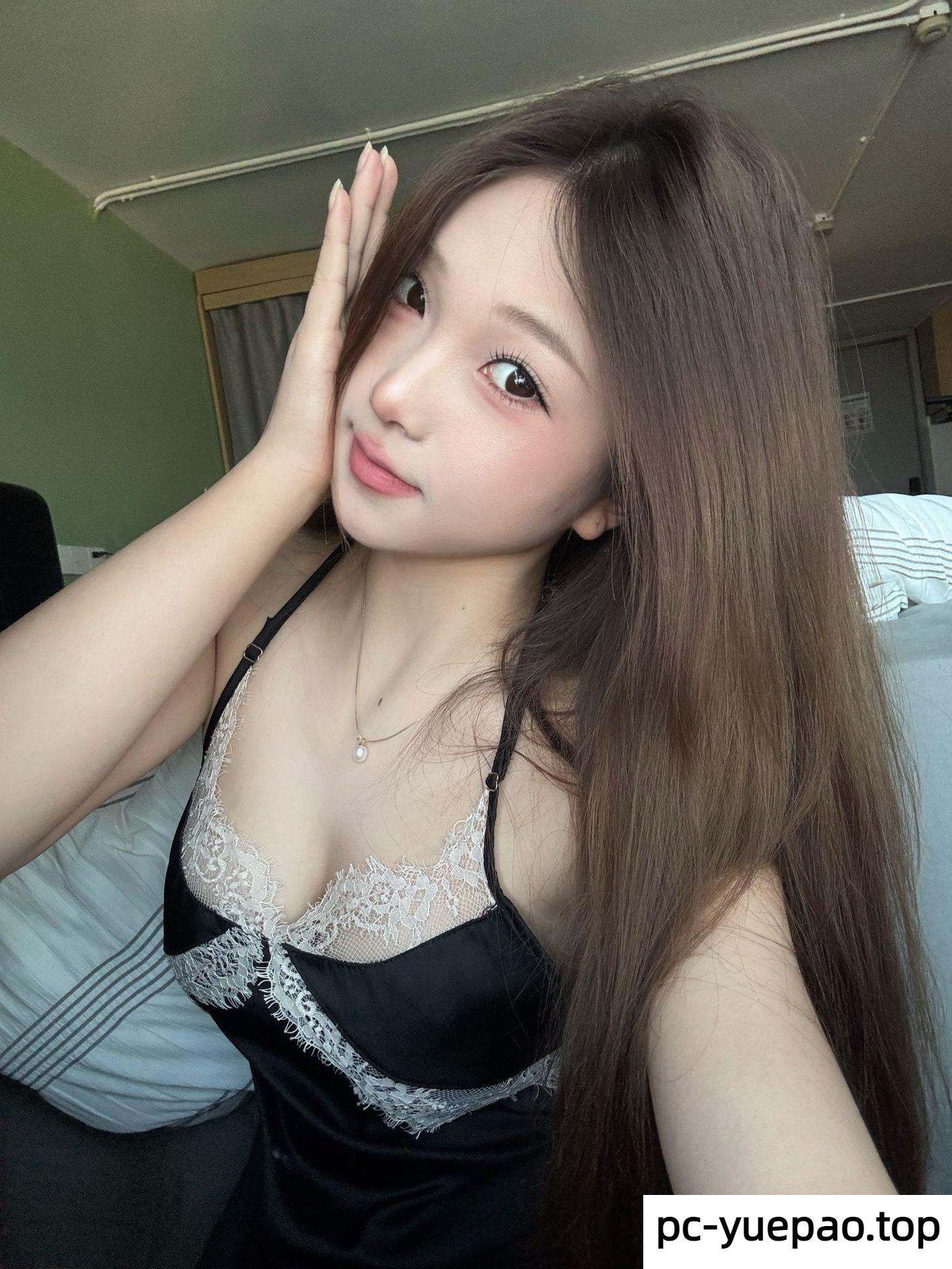 学生妹她的小bb当真粉嫩