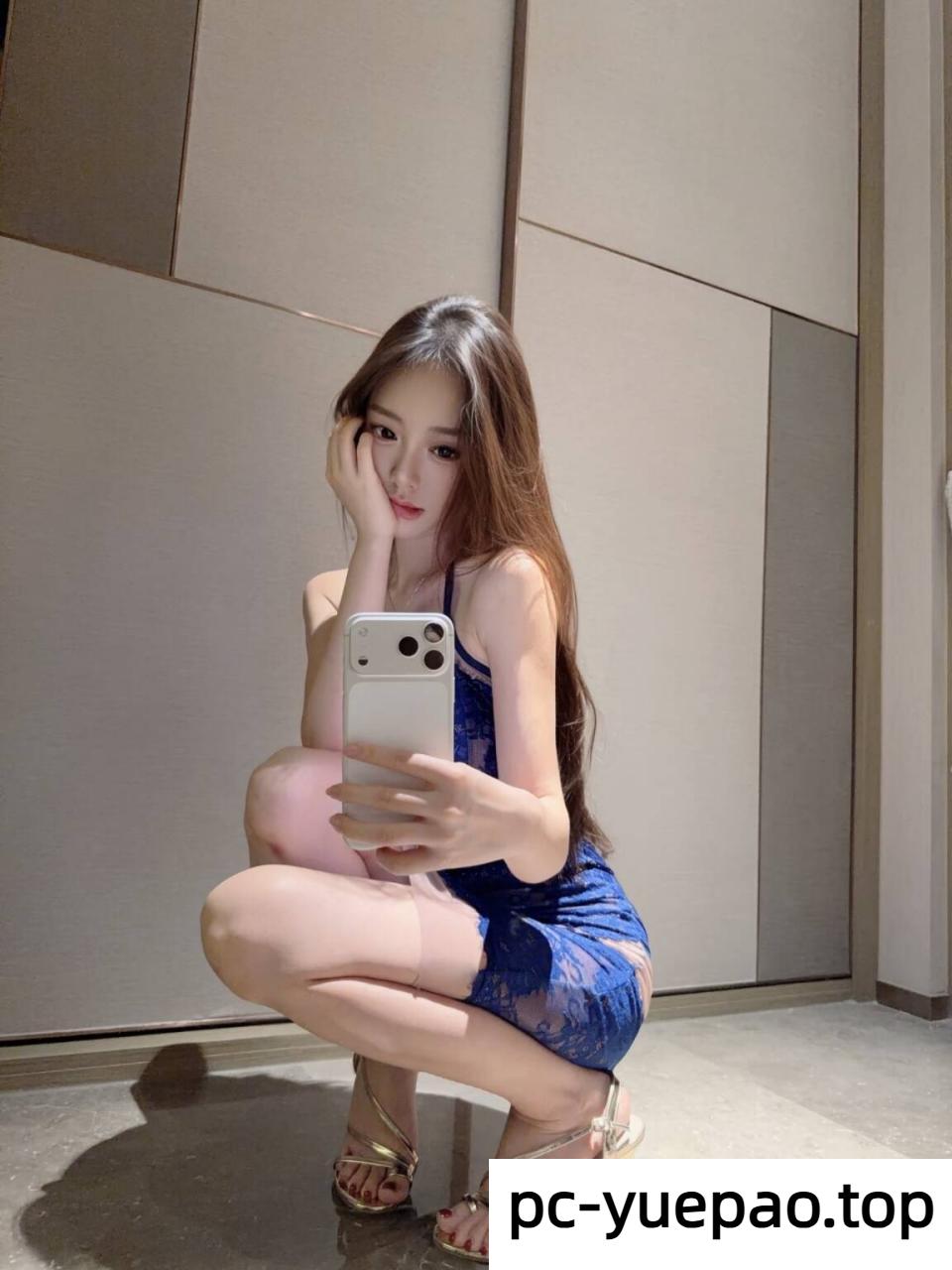 闵行身材火辣性感小姐姐
