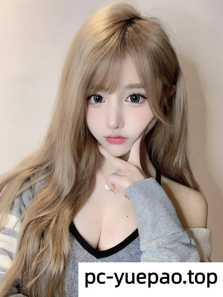 宝山完美腰臀比波圆妹妹