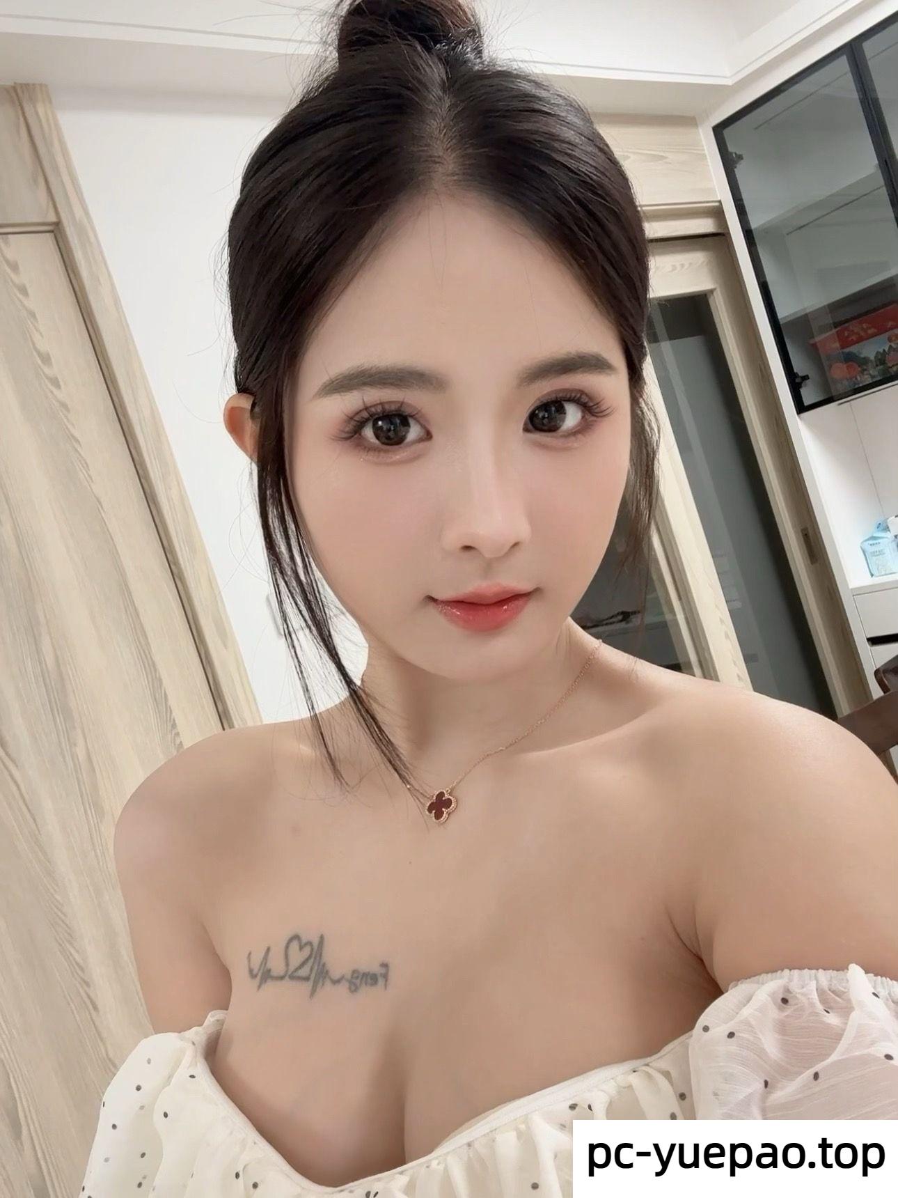 01110824693
