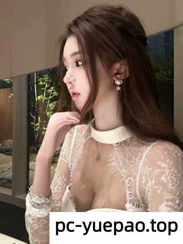 11081605208