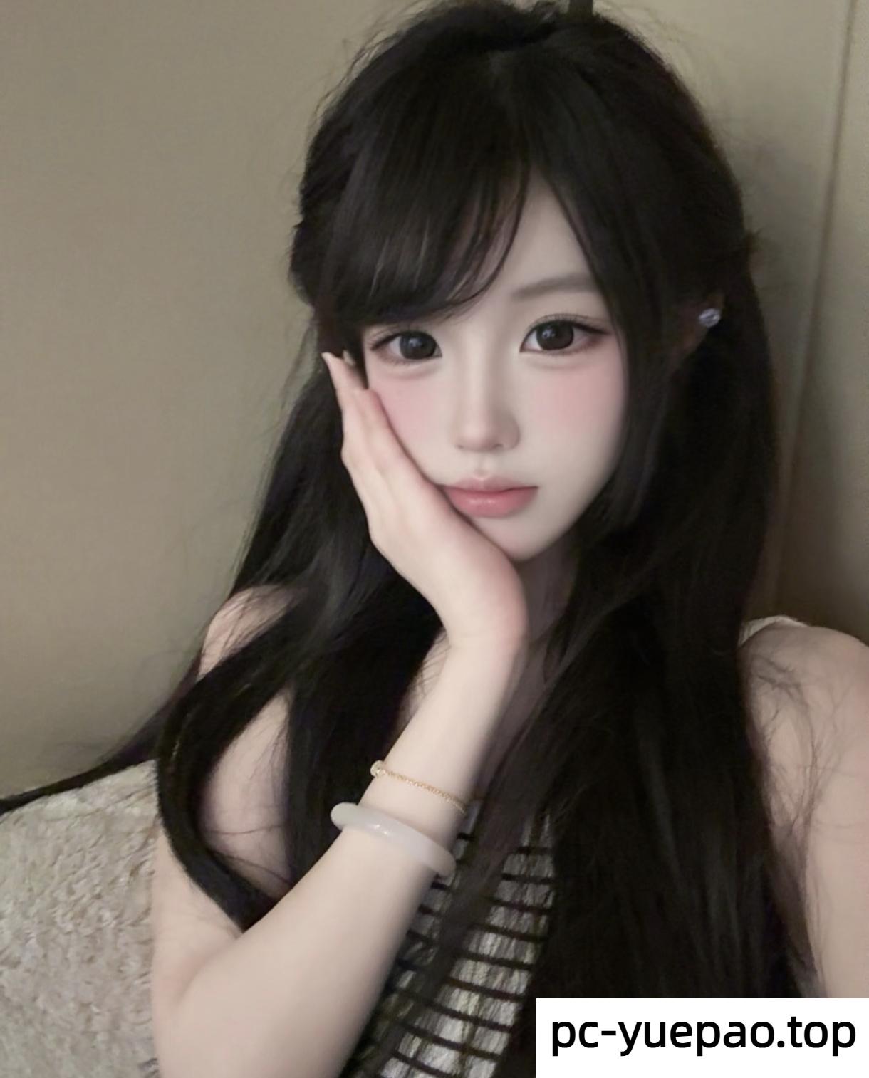 13084037622