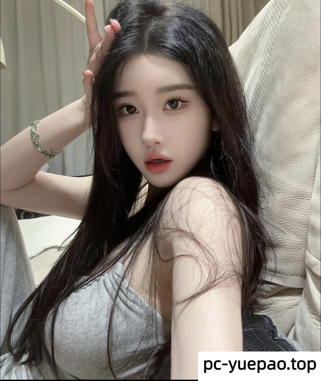 13090818724