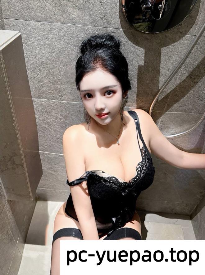 老师丰胸美乳让人心旷神怡