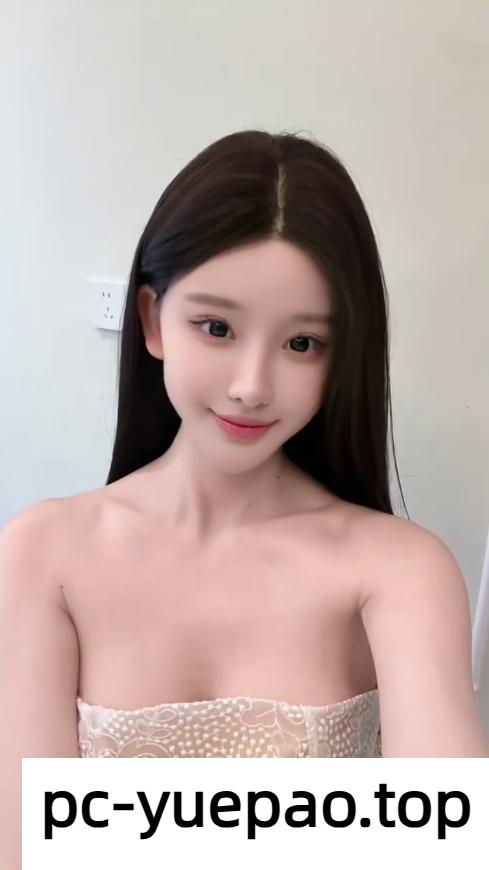 长着一张网红脸确实很漂亮