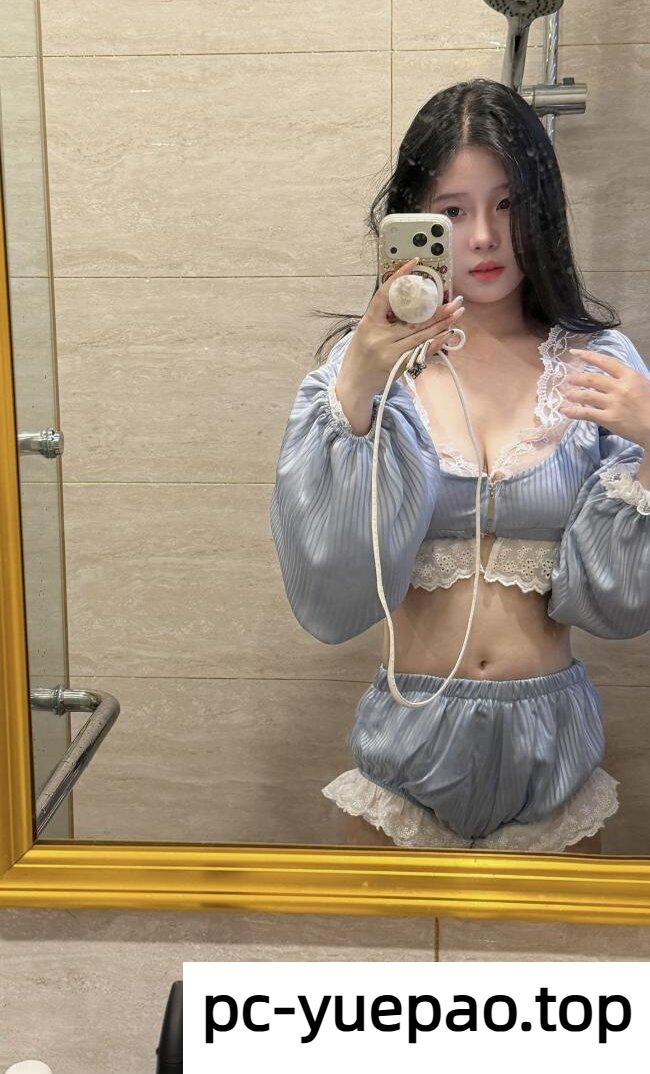 学校刚出来做的小妹妹
