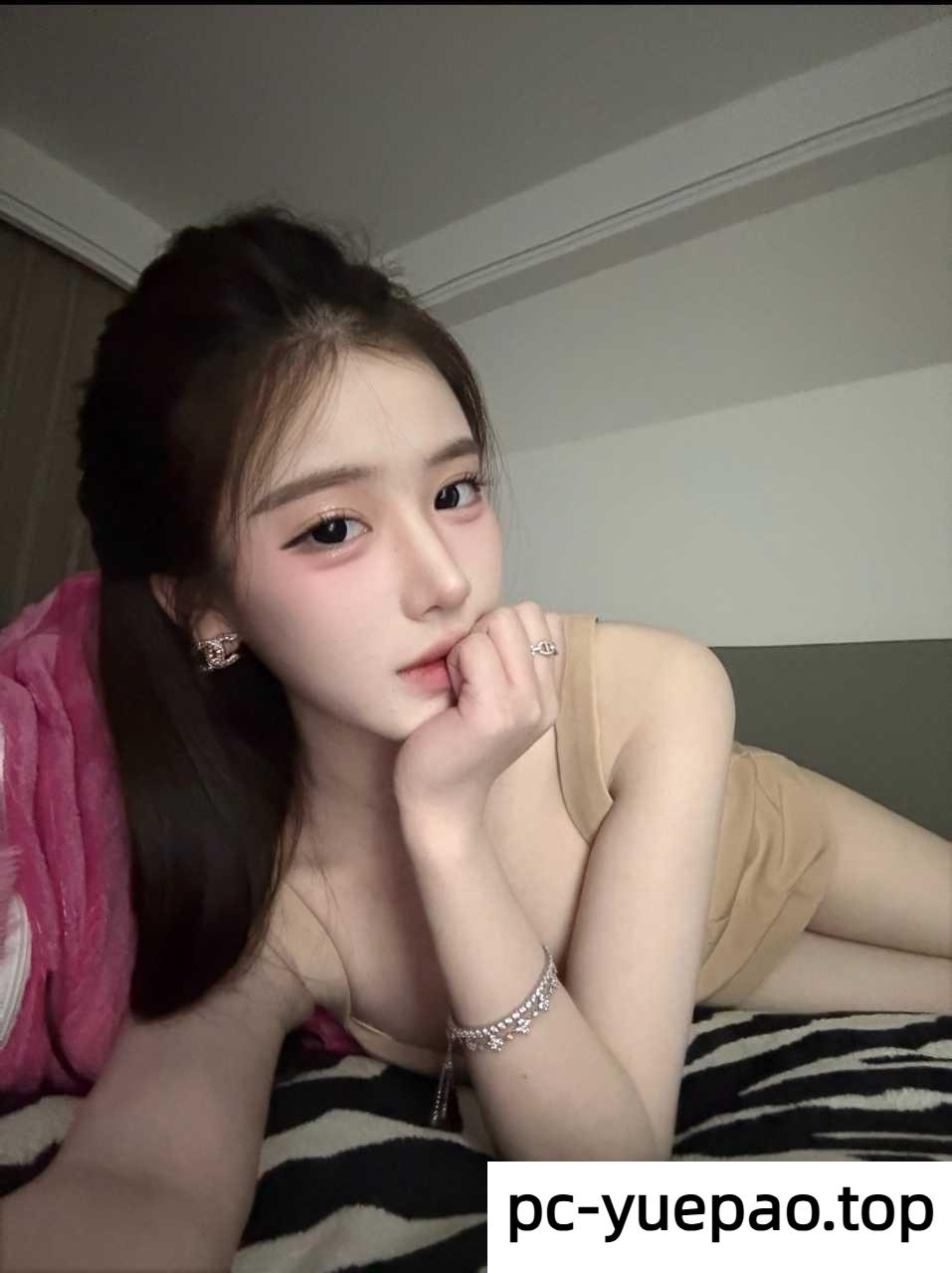 15091832659
