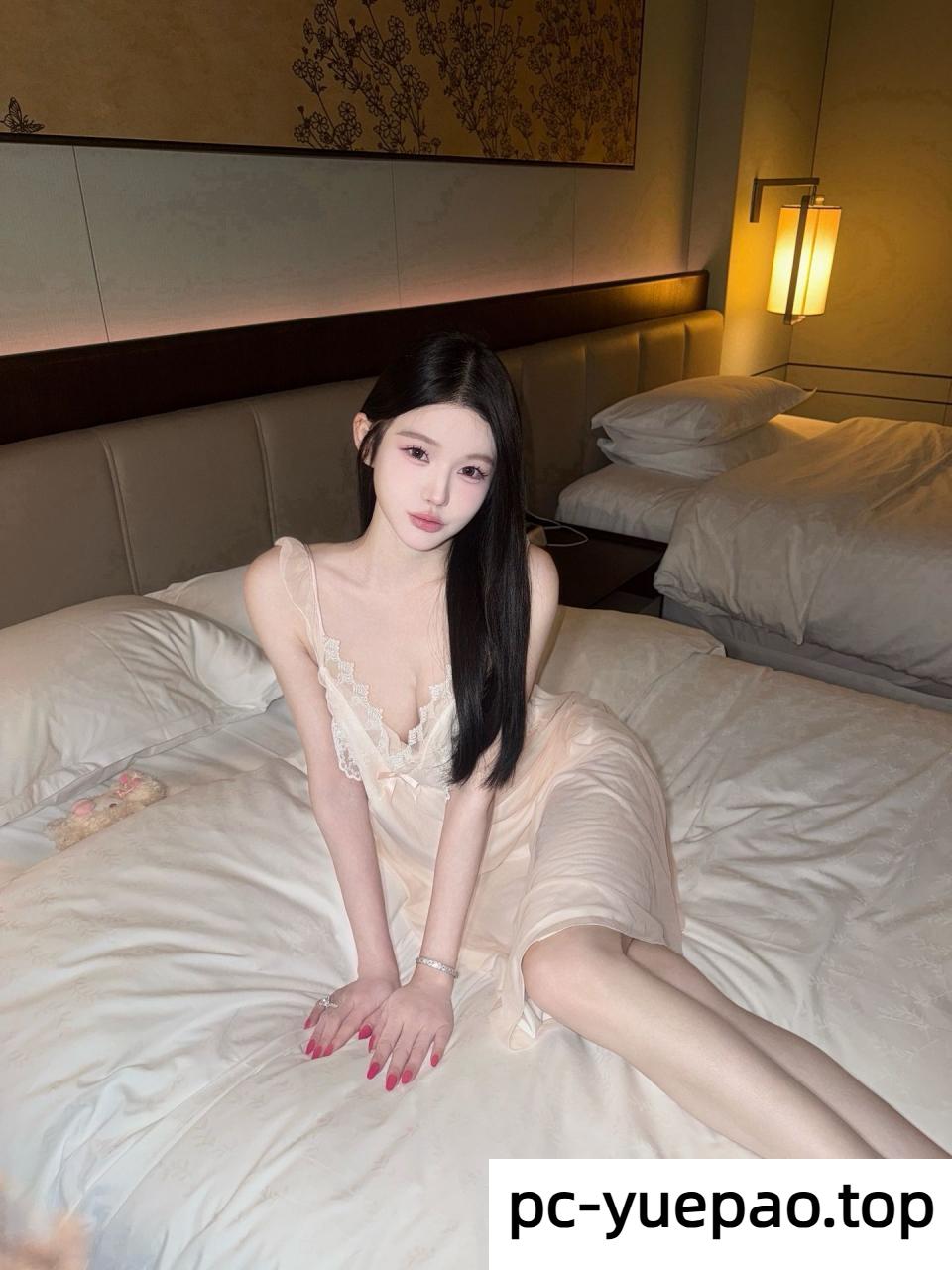 戏剧学院出来做兼职的学生妹
