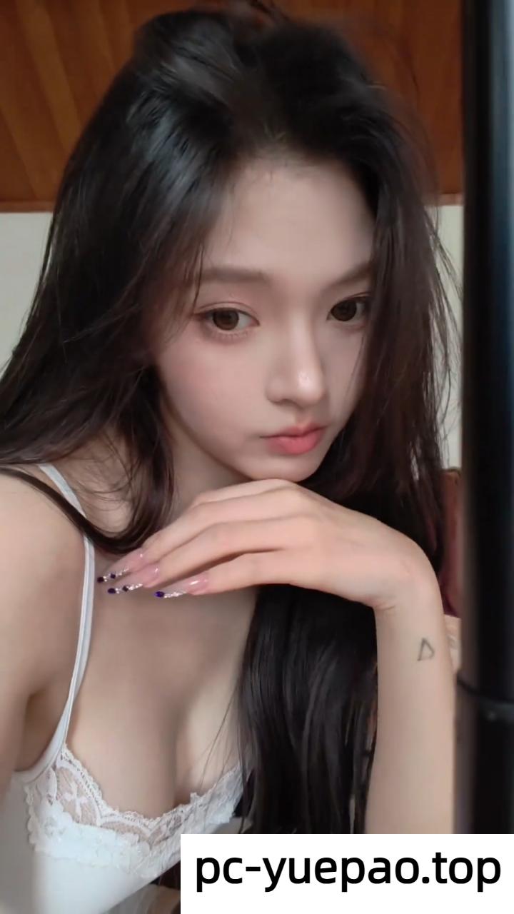 清纯小妹奶头粉的蜜穴嫩的