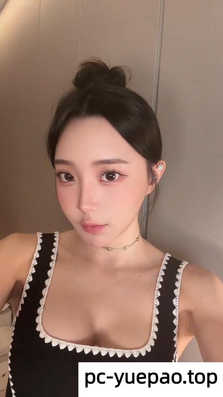 沙依巴克找茉莉奶子饱满玩的花