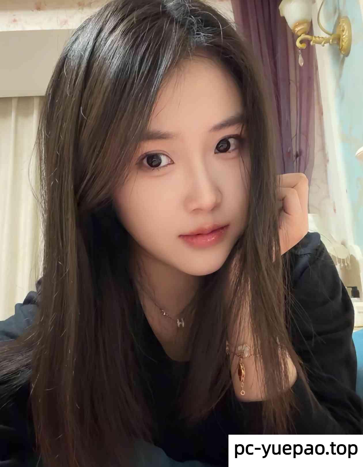开发妙龄香臀美熊妹子