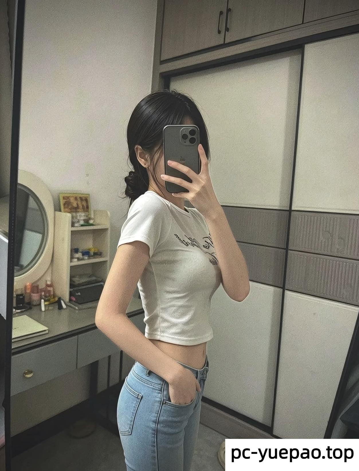 性感身材翘臀颜值老师