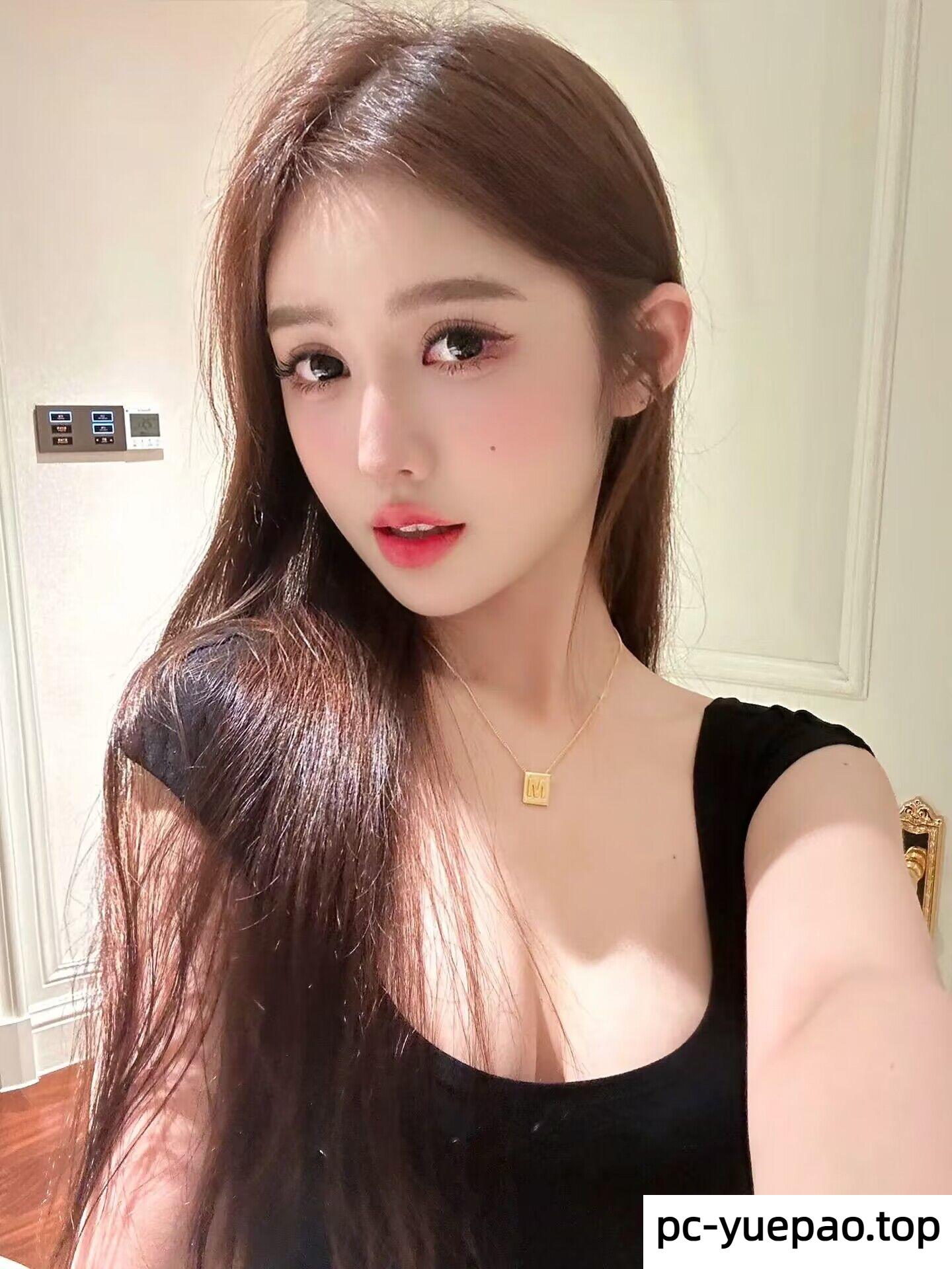 13052457429