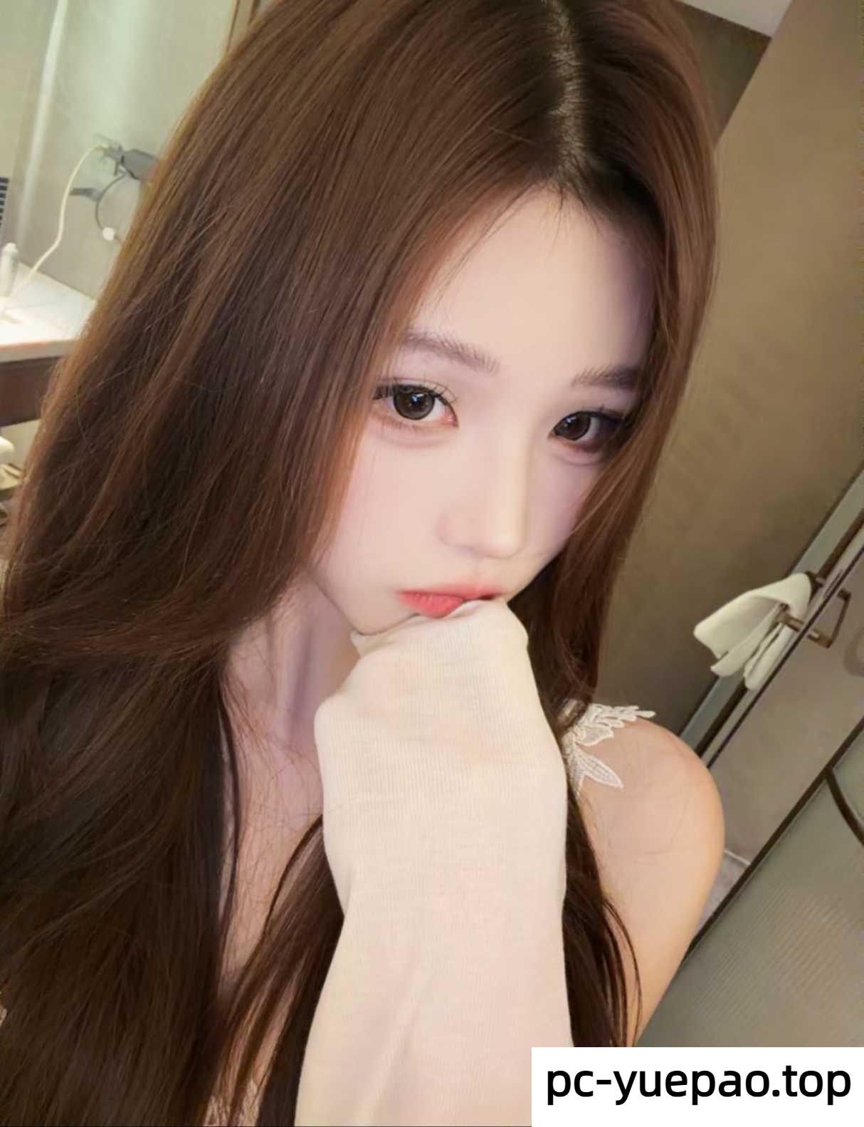 27082924135