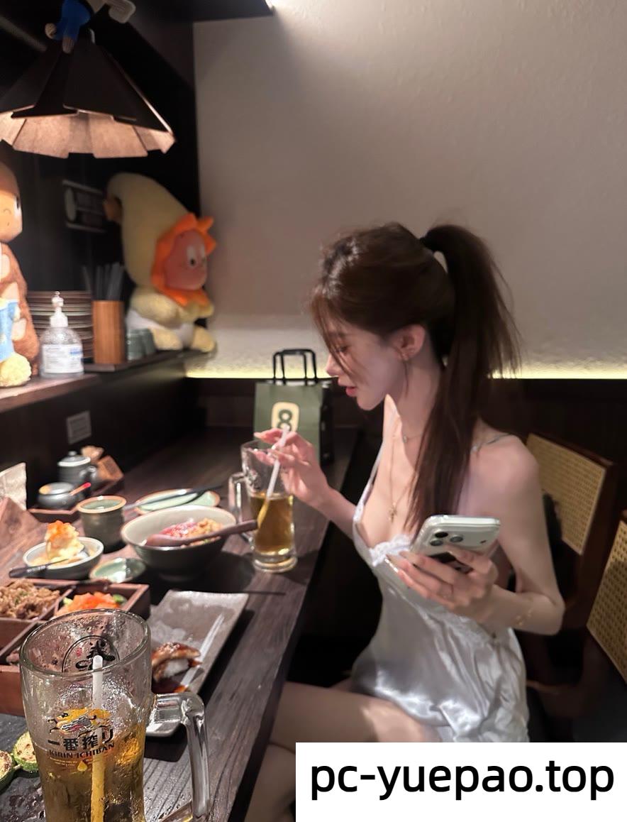 个人小洁全程遥控上楼