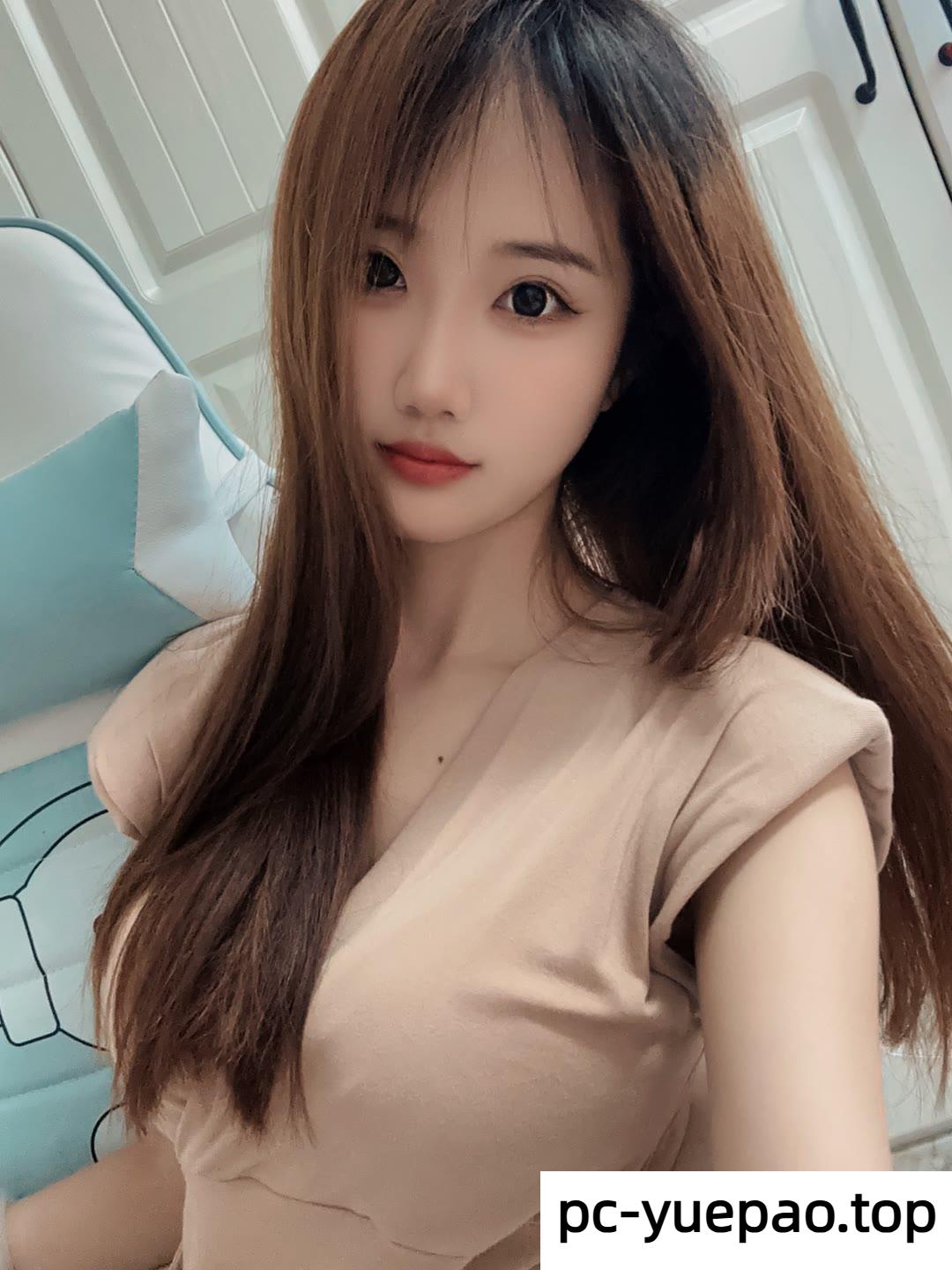 宛城区此女有那种仆人式的感觉