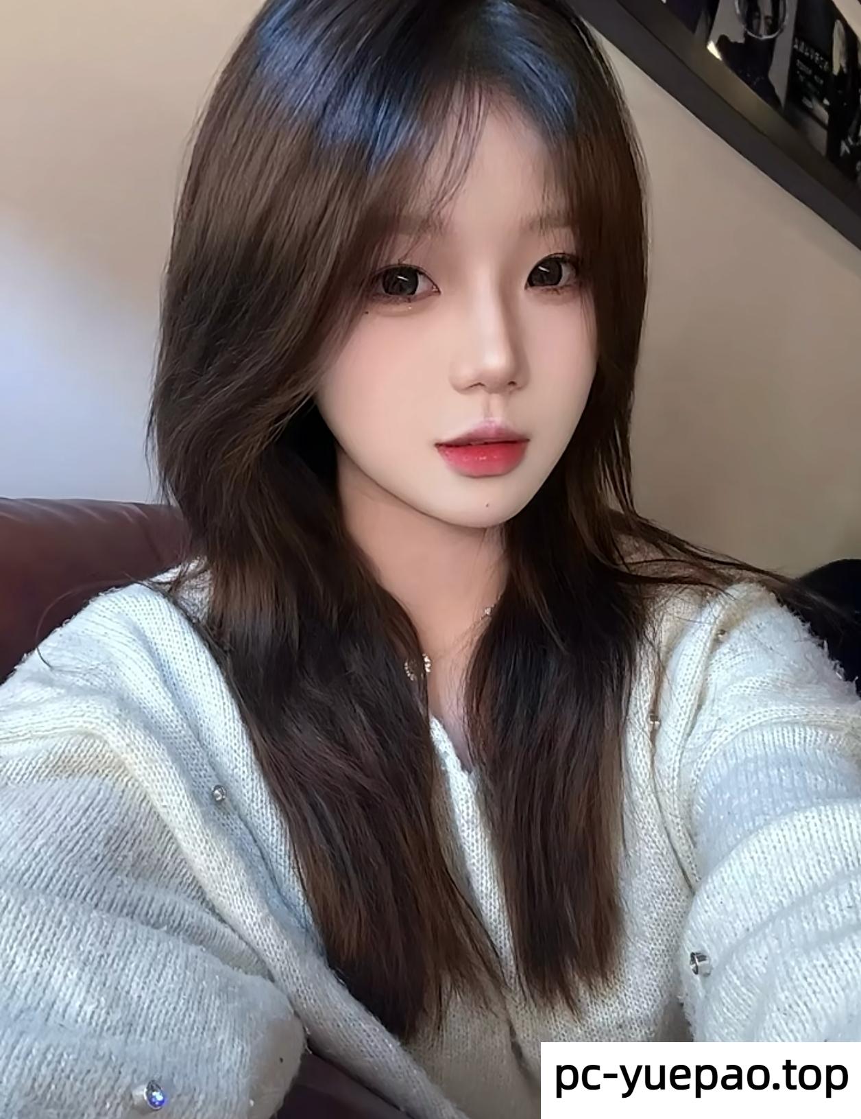 兼职嫩妹深深