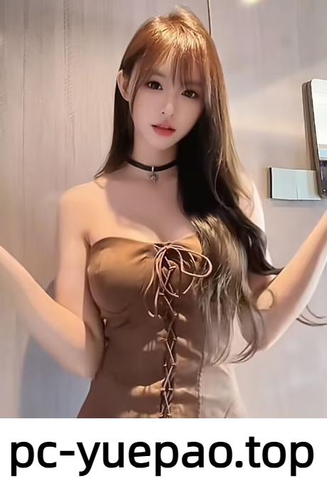 奶头十分粉嫩小穴也很紧致